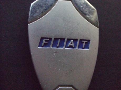 Fiat aut logo sleutelhanger (2)